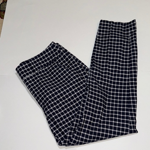 LOFT Pants - Loft Modern Skinny Ankle Pant Size 4 Navy and White Plaid Office Teacher Work